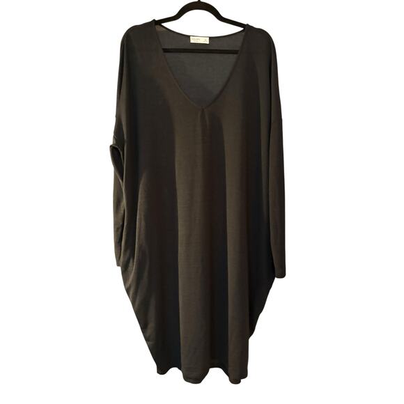 Hours Black Oversized Dress Coverup Pockets V-neck Flowy Whimsy Goth Comfort - Picture 1 of 7